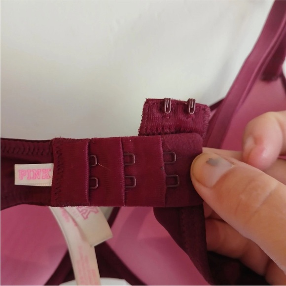 Victoria's Secret T Shirt Bra Size 32D Marroon Lightly Lined Underwire - Picture 7 of 8